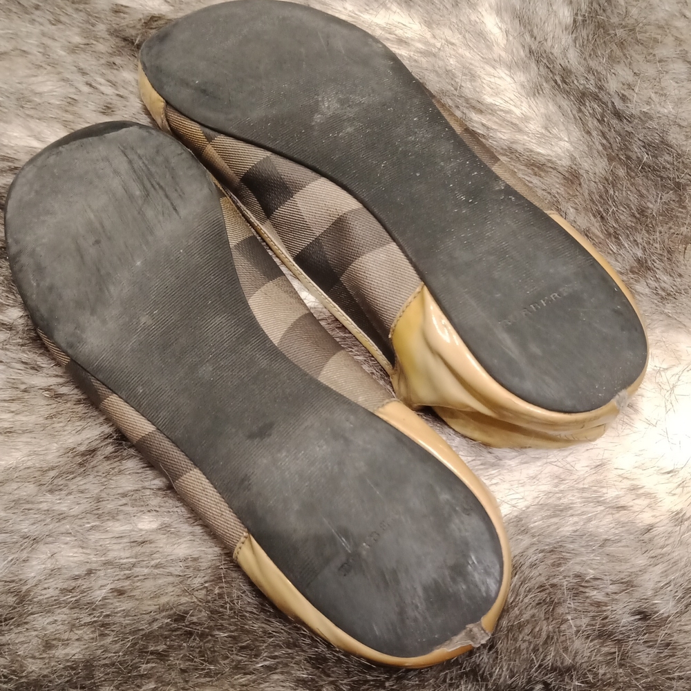 Burberry flats - Picture 15 of 16